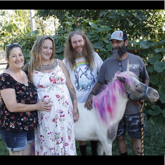 Meet your Posher, Janine - Picture 1 of 8